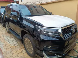 Toyota Land Cruiser Prado 2022 Black