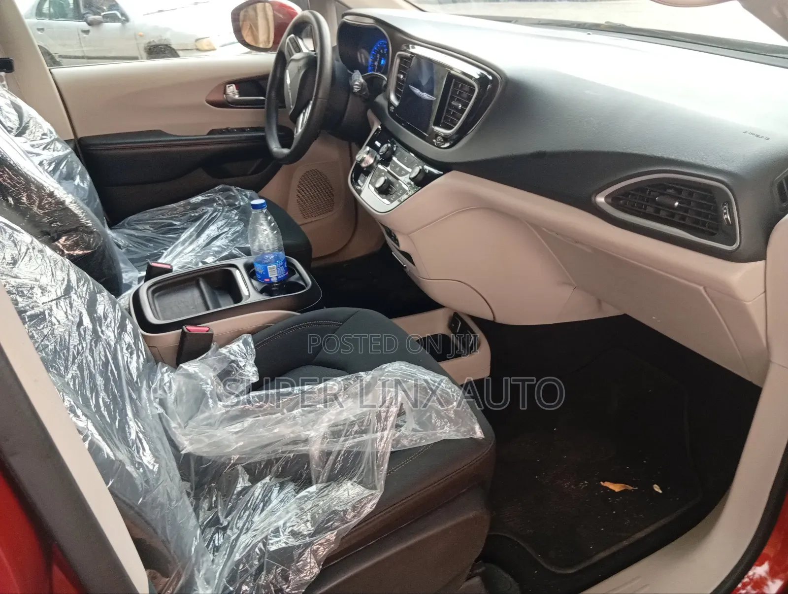 Chrysler Pacifica 2018 Brown