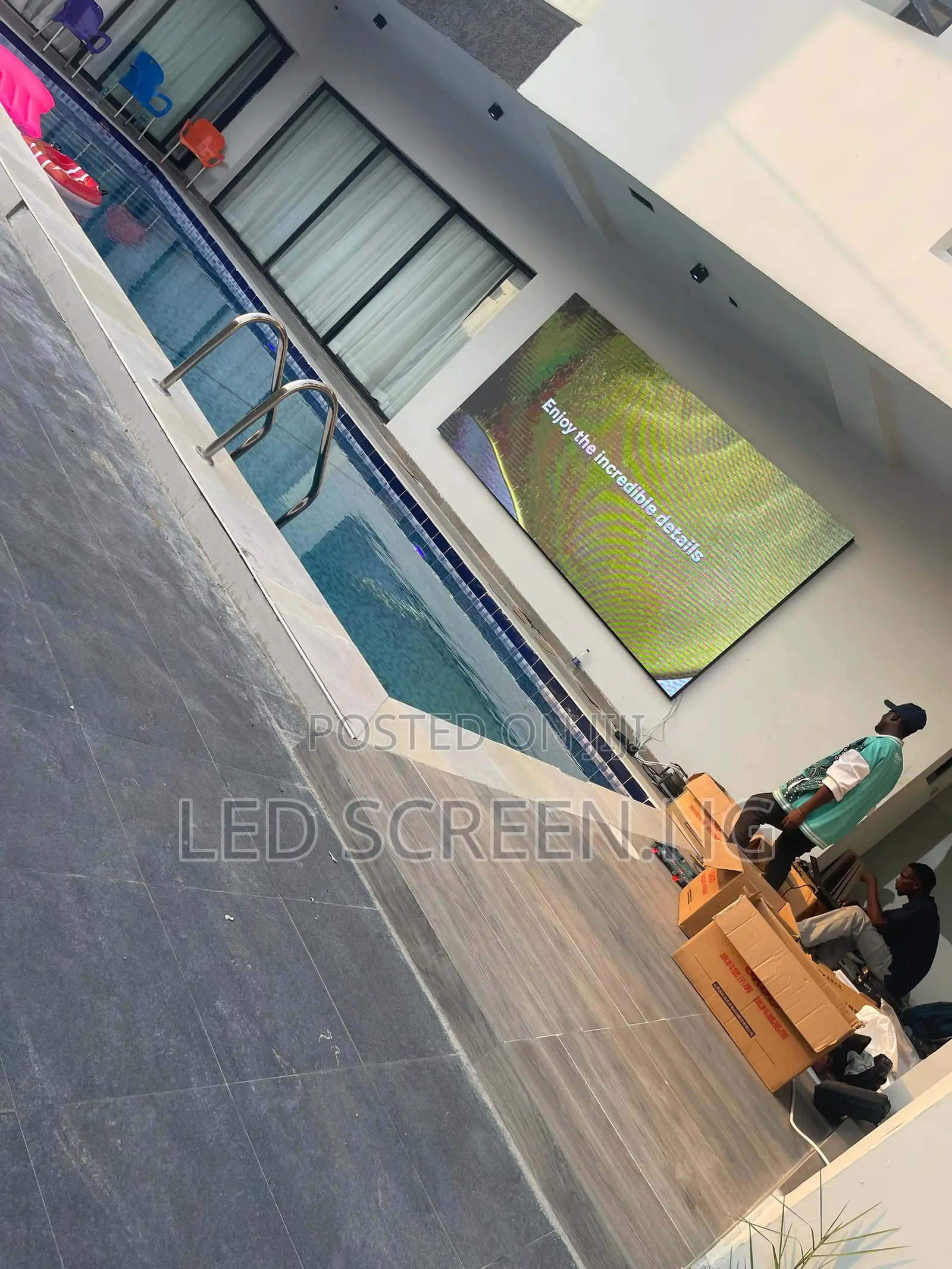 Crystal Clear Pool Side Led Screen – Outdoor Grade