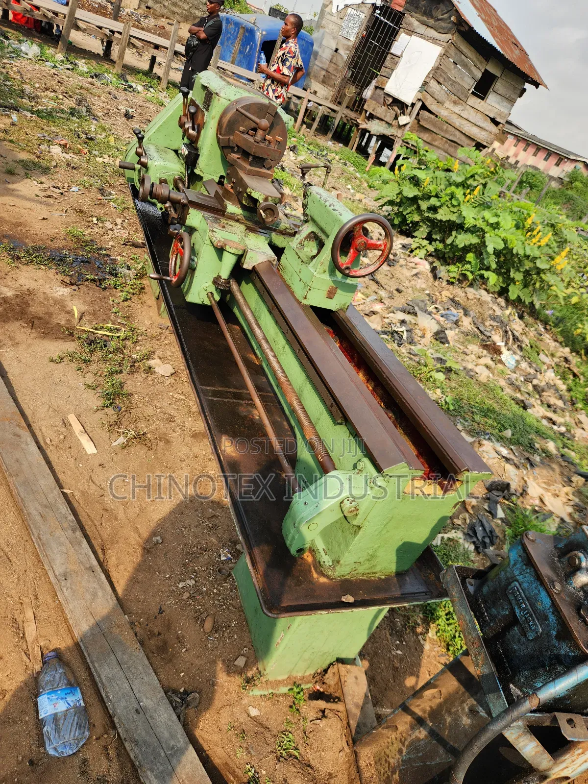 Heavy Duty Lathe Machine