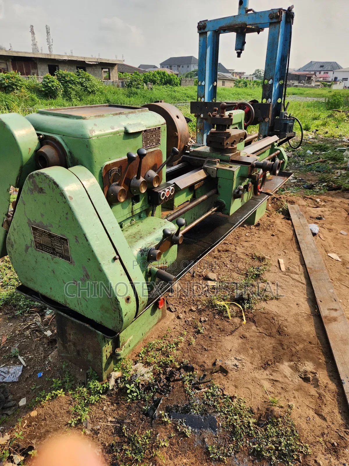 Heavy Duty Lathe Machine