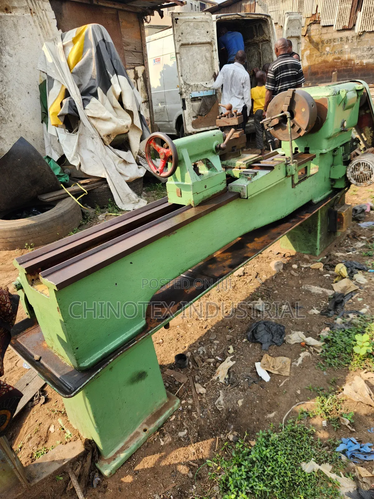 Heavy Duty Lathe Machine