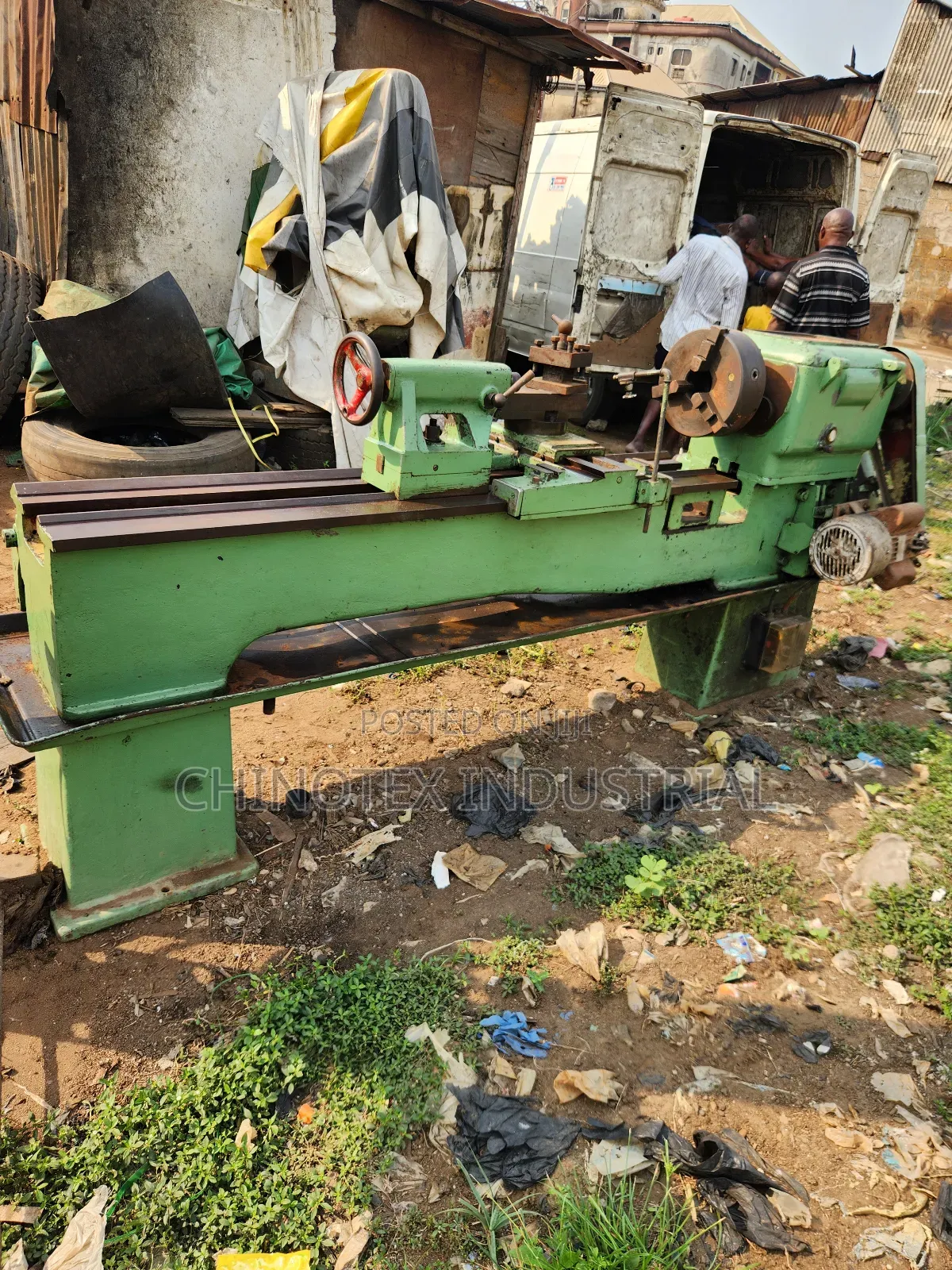 Heavy Duty Lathe Machine