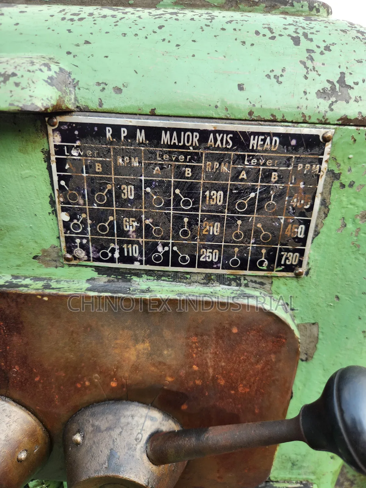 Heavy Duty Lathe Machine