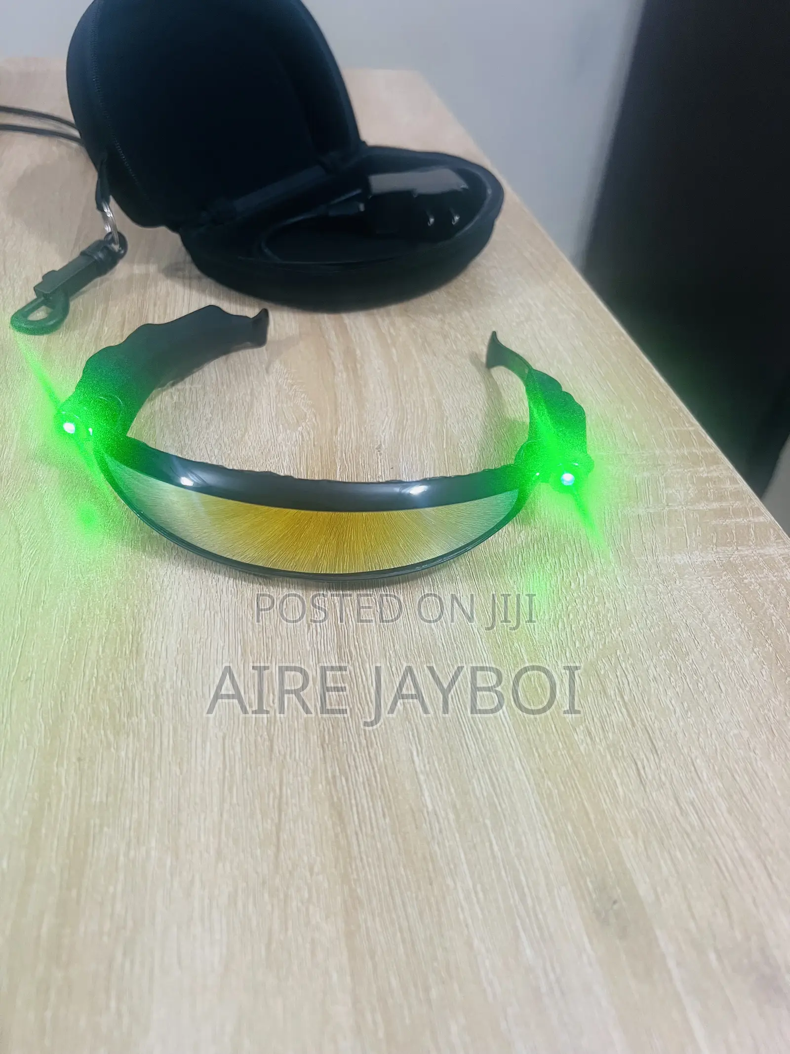 Light and Sun Glasses