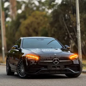 Mercedes-Benz C300 2024 Black