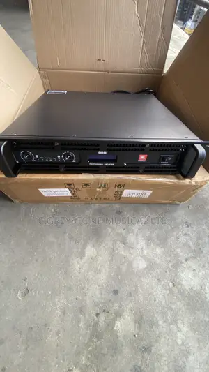 JBL Amplifier E8300