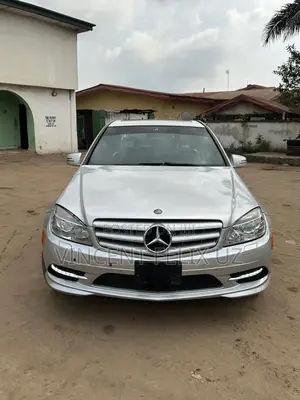 Mercedes-Benz C300 Sport 4Matic Sedan AWD (3.0L 6cyl 7A) 2011 Silver