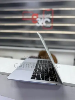 Laptop Apple MacBook Pro 2019 16GB Intel Core i7 SSD 512GB