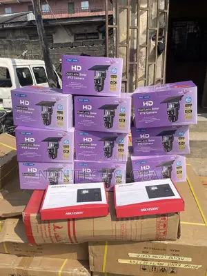 Ubox Duel Lens Solar PTZ Camera