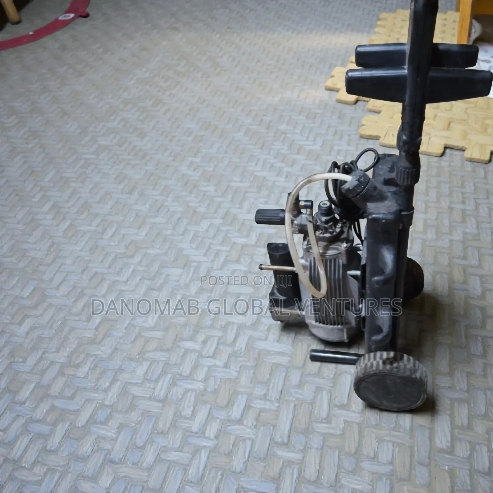 Challenge Xtreme High Pressure Washer With Soap Container