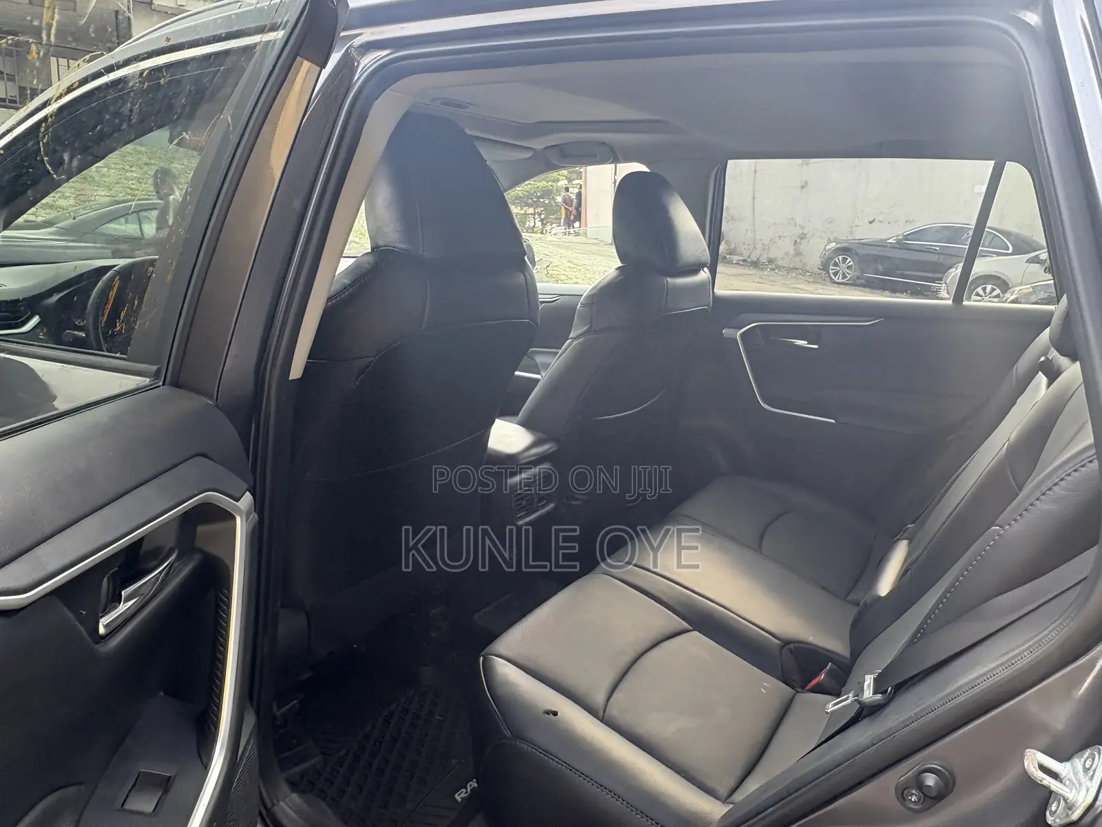 Toyota RAV4 XLE AWD 2020 Gray
