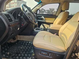 Toyota Land Cruiser 2014 Black