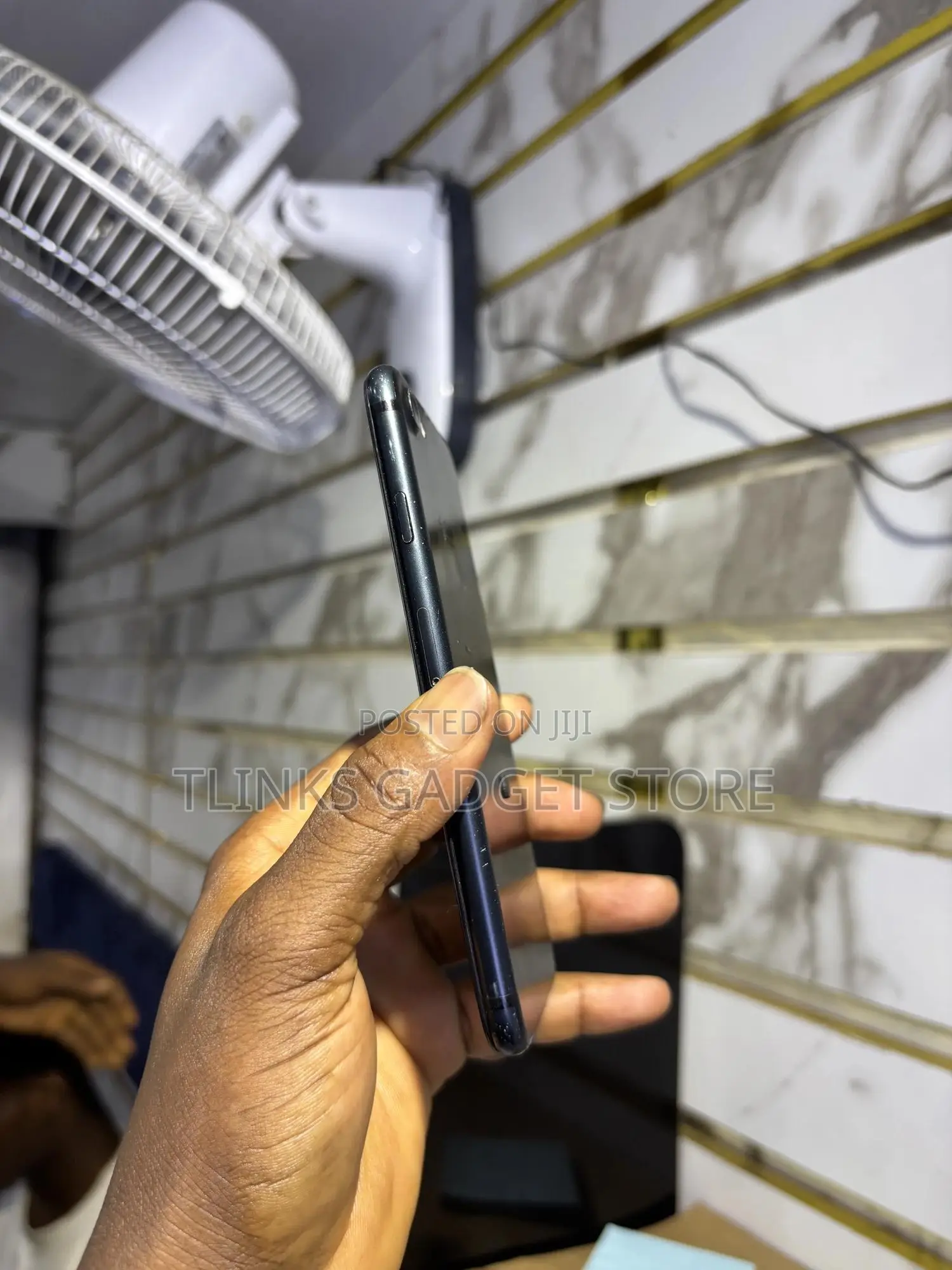 Apple iPhone 7 32 GB Black