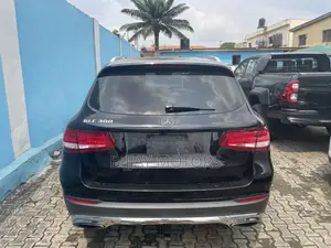 Mercedes-Benz GLC-Class 2016 Black