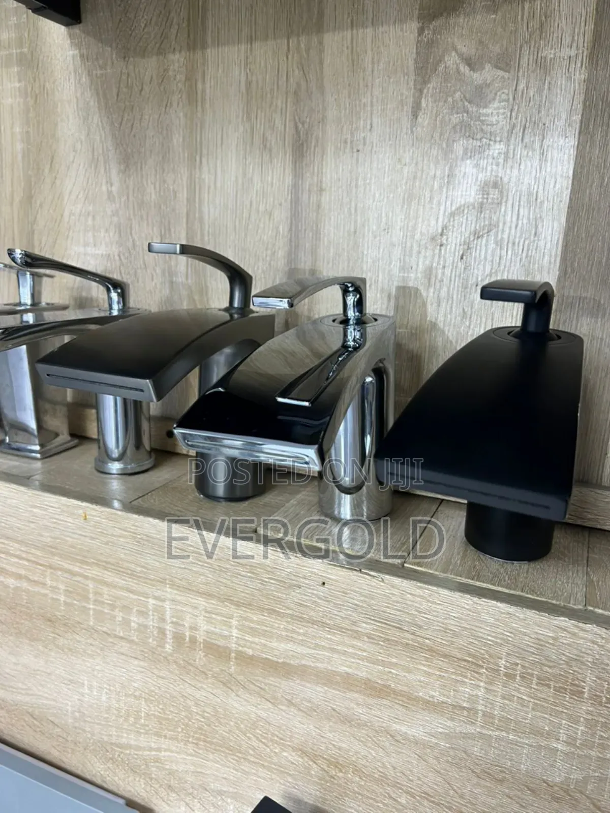 Executive Heavy Basin Mixer Tap