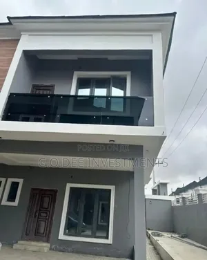 4bdrm Duplex in Off Ago-Palace Way for sale