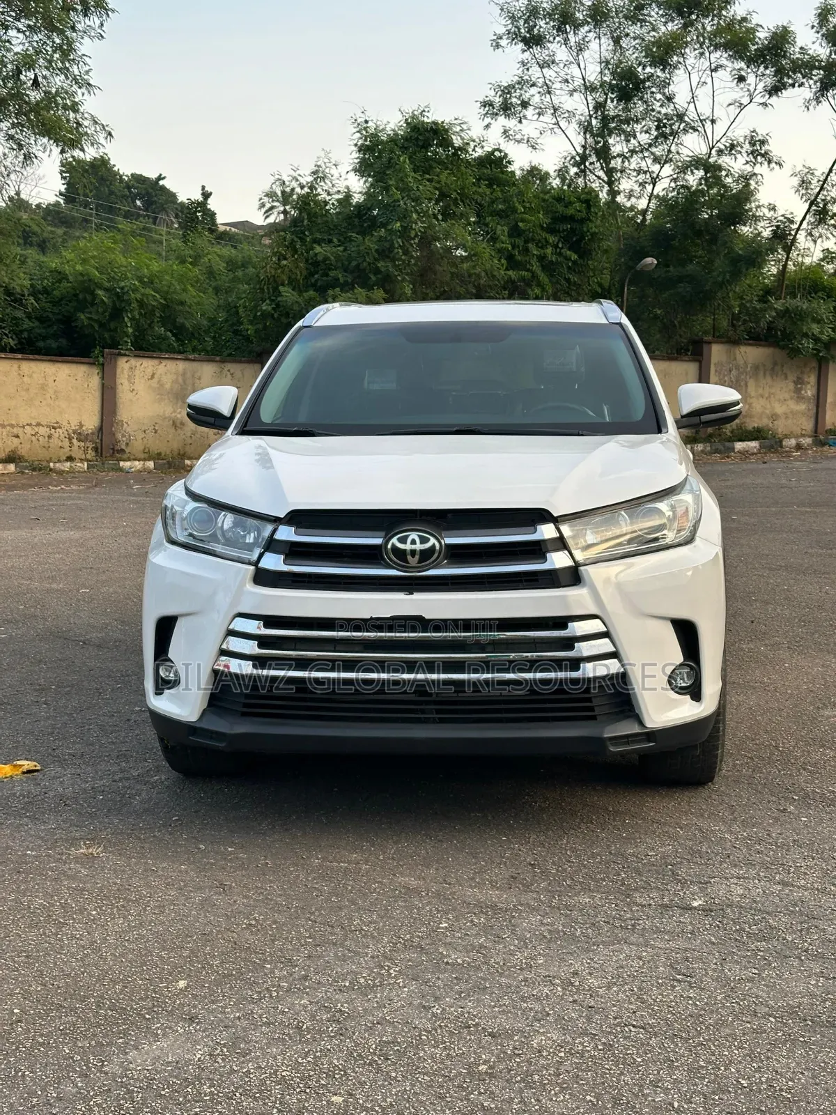 Toyota Highlander SE 2019 White