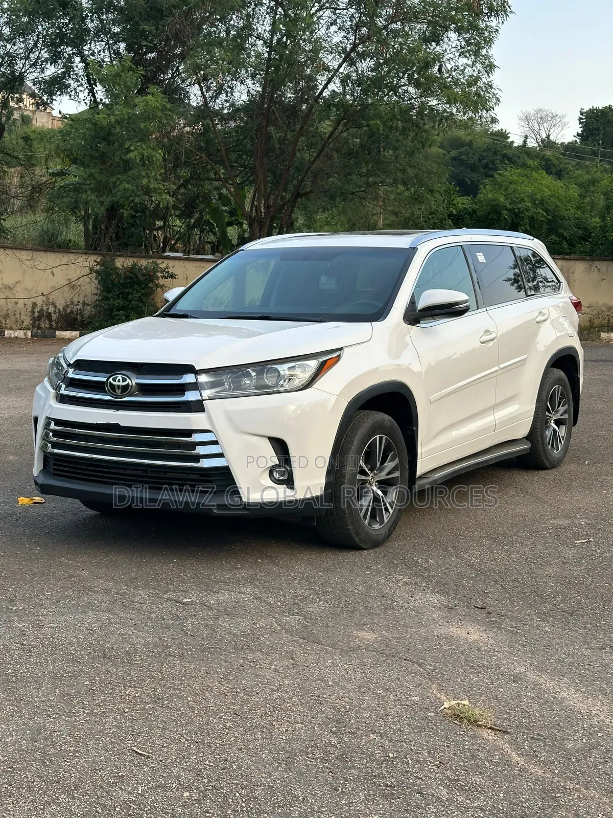 Toyota Highlander SE 2019 White