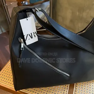 Cop the Zara Xl Shoulder Bag