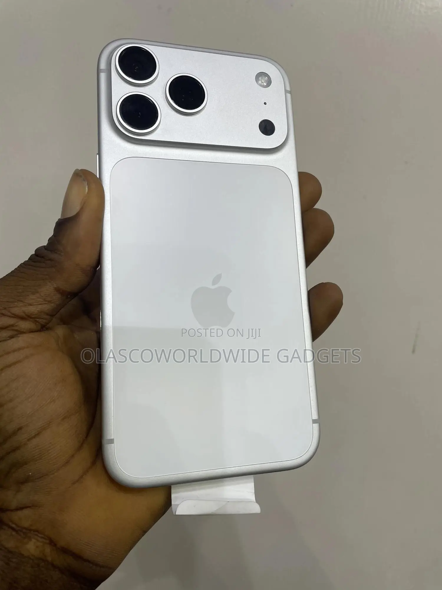 New Apple iPhone 17 Pro Max 256 GB Silver