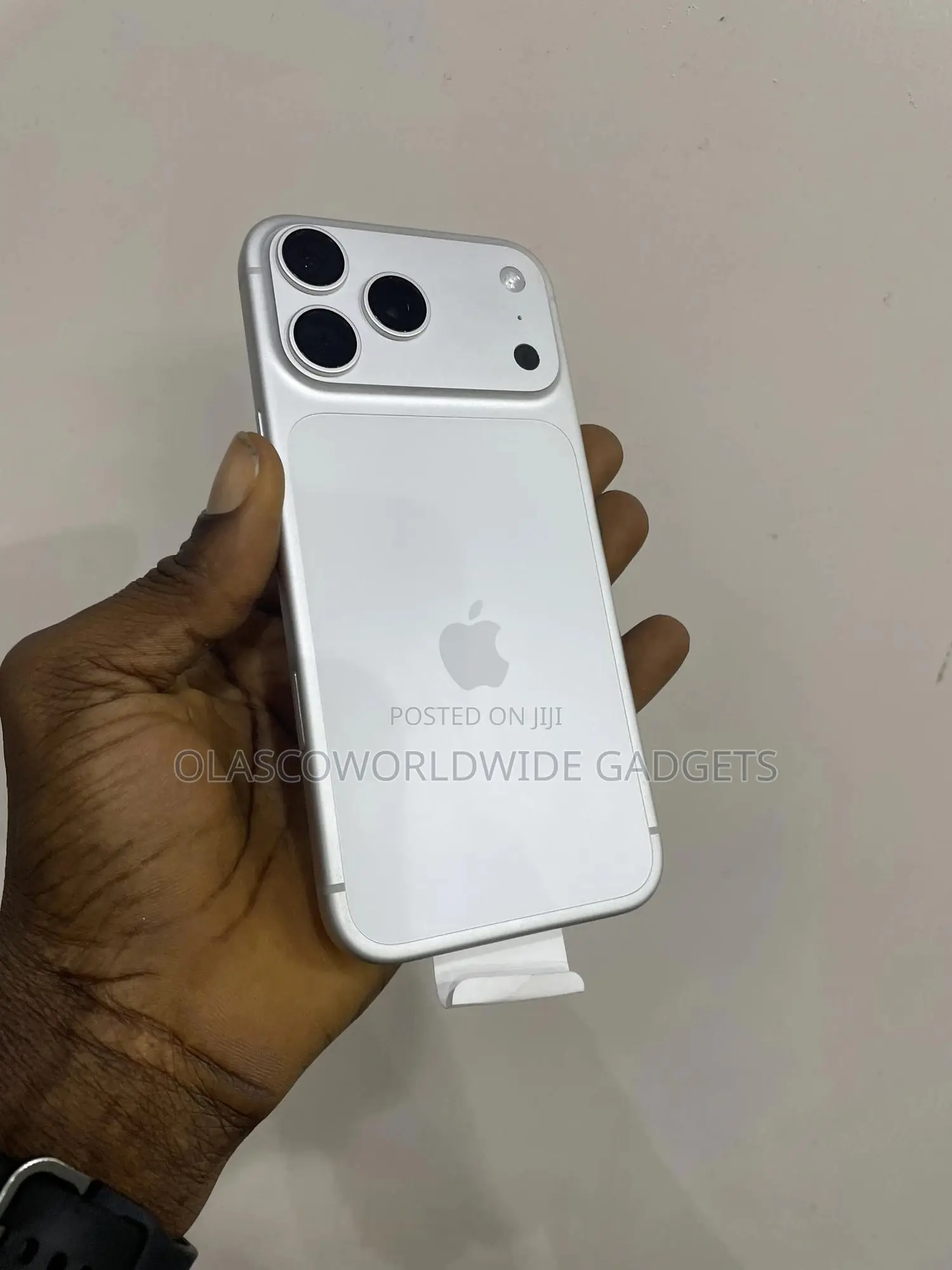 New Apple iPhone 17 Pro Max 256 GB Silver