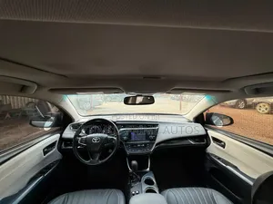 Toyota Avalon Limited FWD Sedan (3.6L 6cyl 6A) 2016 Black