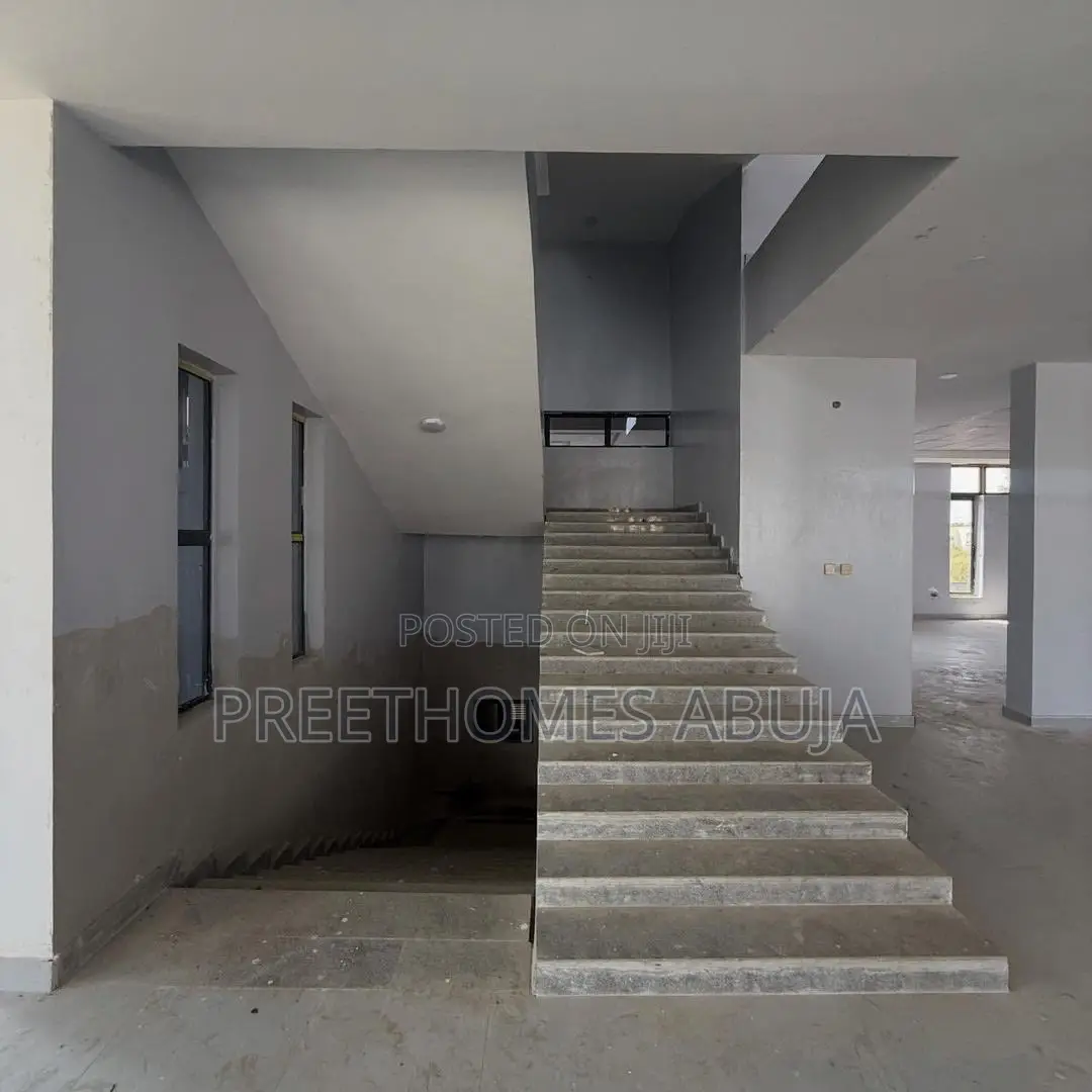 Office Complex for Sale