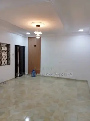 3bdrm Apartment in Anonymous Estate, Bariga / Shomolu for rent