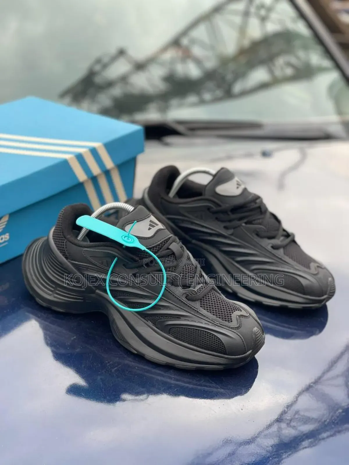 Adidas Sleak Kickssneakers