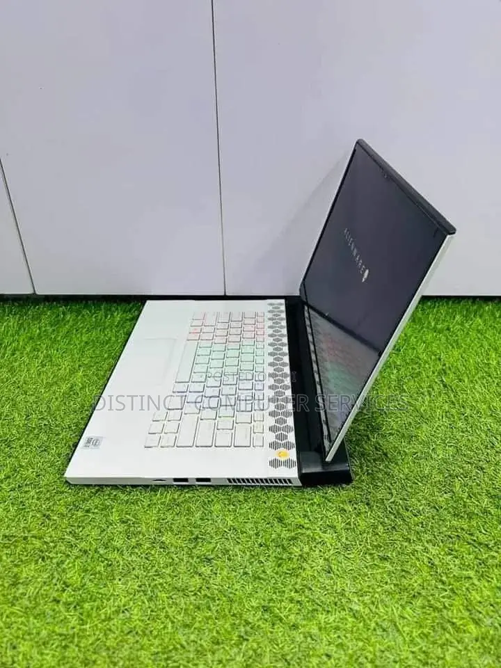Laptop Dell Alienware 15 16GB Intel Core i7 SSD 512GB
