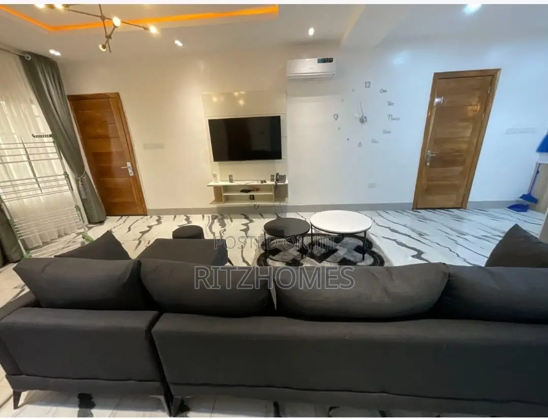 Luxury 2 Bedroom Apartment