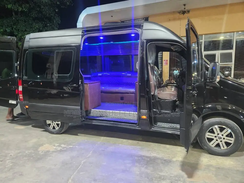 Mercedes-Benz Sprinter 2013 Black
