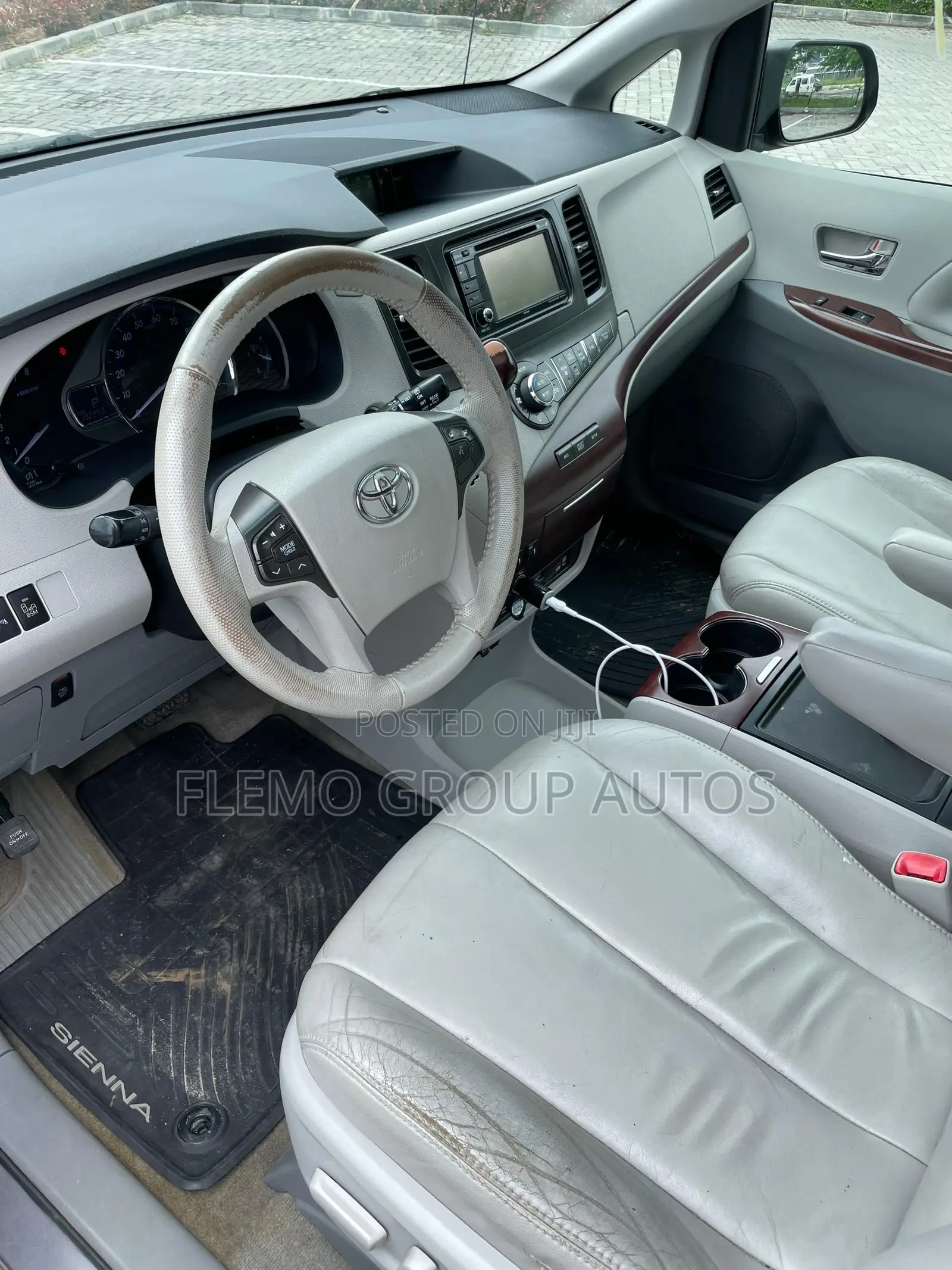 Toyota Sienna 2014 Gray
