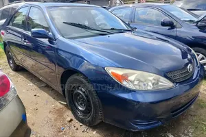 Toyota Camry LE 4dr Sedan (2.4L 4cyl 5M) 2004 Blue