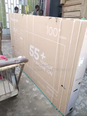 Hisense 100inches Smart Tv