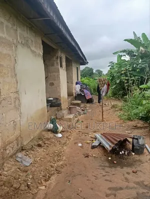 3bdrm Bungalow in 2 Obot Eno Street ,, Uruan for sale