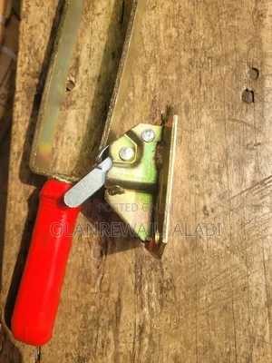 Butterfly Spring Clamp/Butterfly Lock for Formwork Fixing.