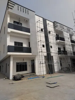 5bdrm Townhouse/Terrace in Life Camp for sale