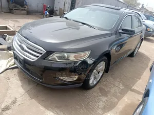 Ford Taurus SHO 2011 Black