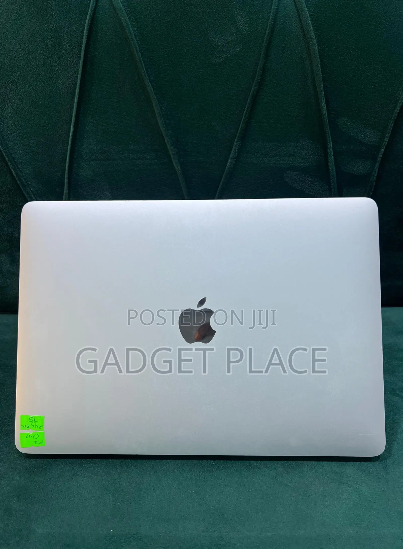 Laptop Apple MacBook Pro 2022 M2 24GB Apple M2 SSD 512GB
