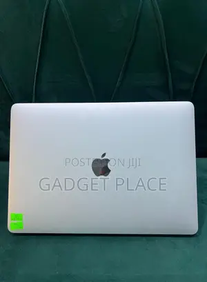 Laptop Apple MacBook Pro 2022 M2 24GB Apple M2 SSD 512GB