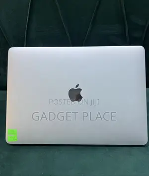 Laptop Apple MacBook Pro 2022 M2 24GB Apple M2 SSD 512GB