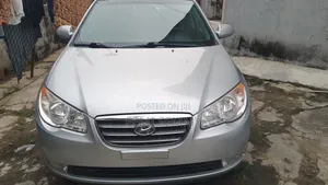 Hyundai Elantra 2010 Silver