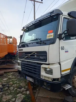 Volvo Truck With 6tyres