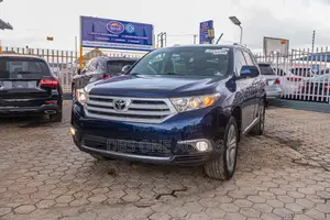 Toyota Highlander Limited 2011 Blue