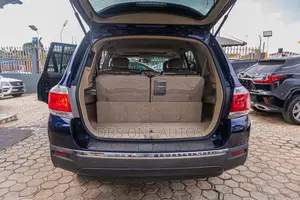 Toyota Highlander Limited 2011 Blue