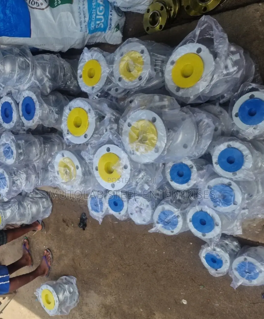 Ball Valve , Flange, Elbow in Differents Sizes and Types
