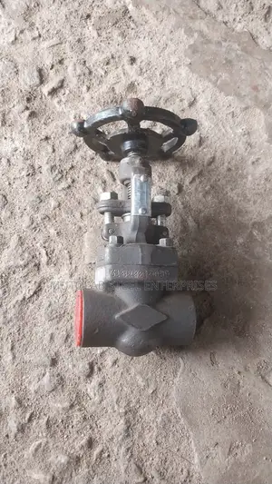 Ball Valve , Flange, Elbow in Differents Sizes and Types