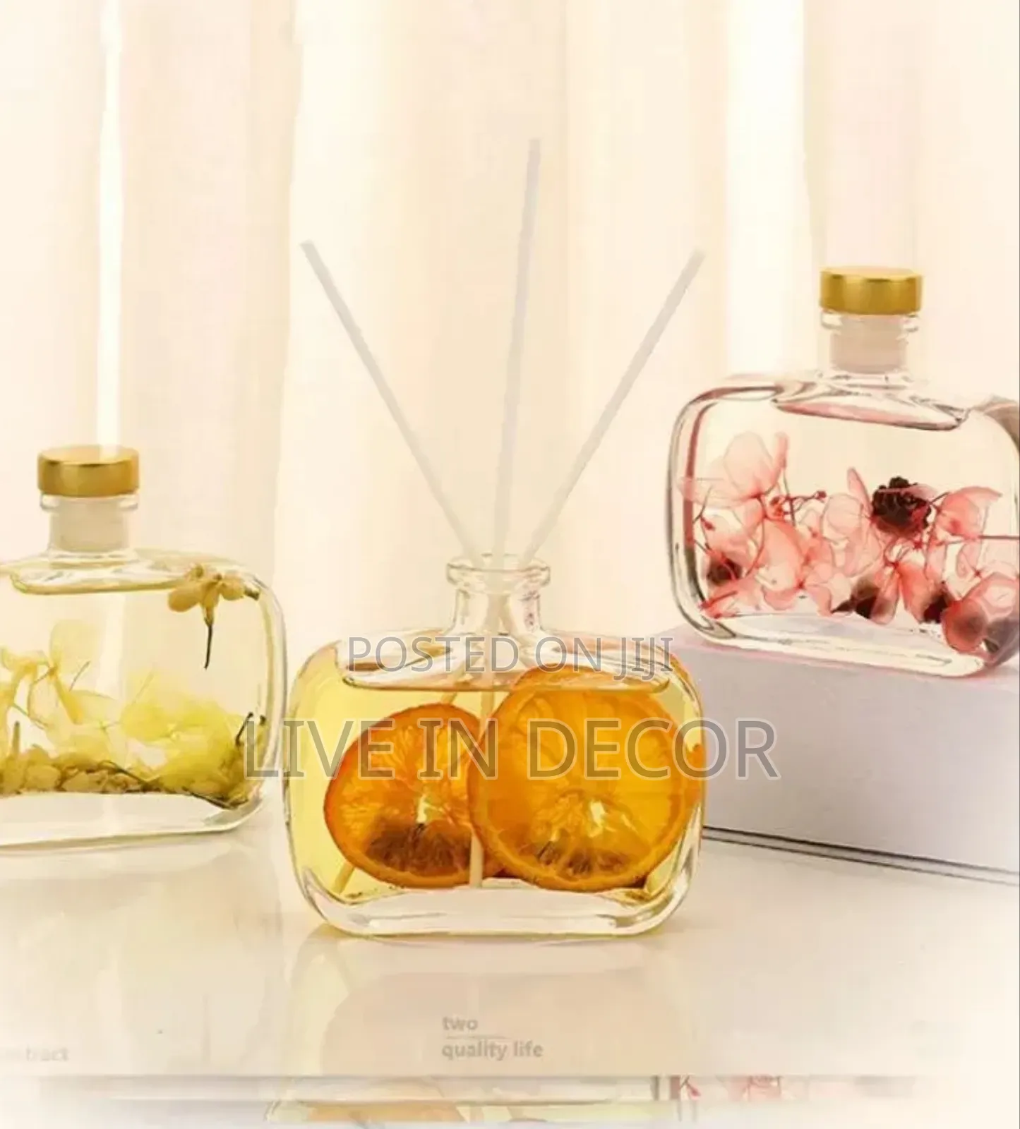 Diffuser With Reeds
